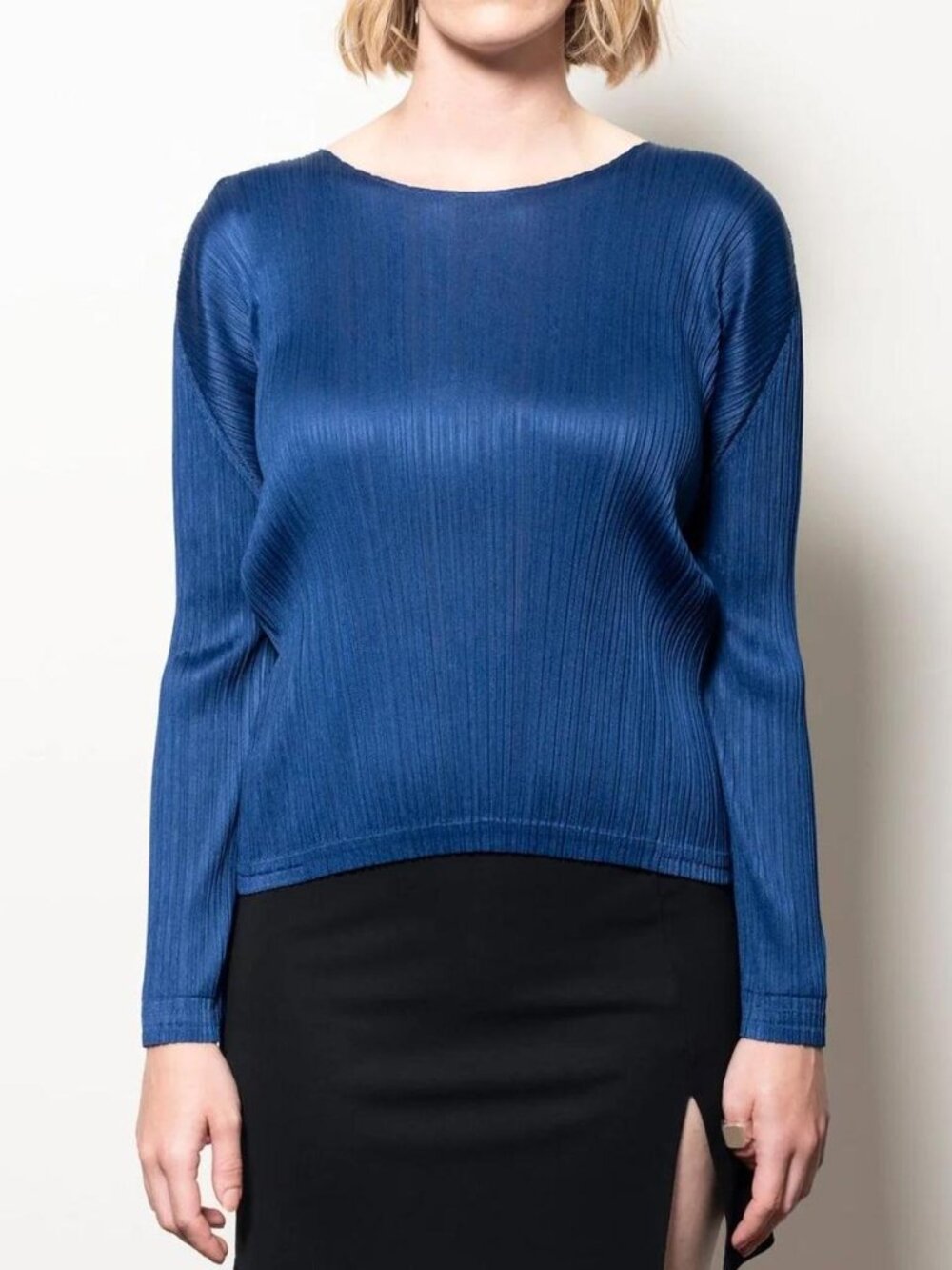 Issey Miyake Women's Blue Blouse - Picture 2 of 3